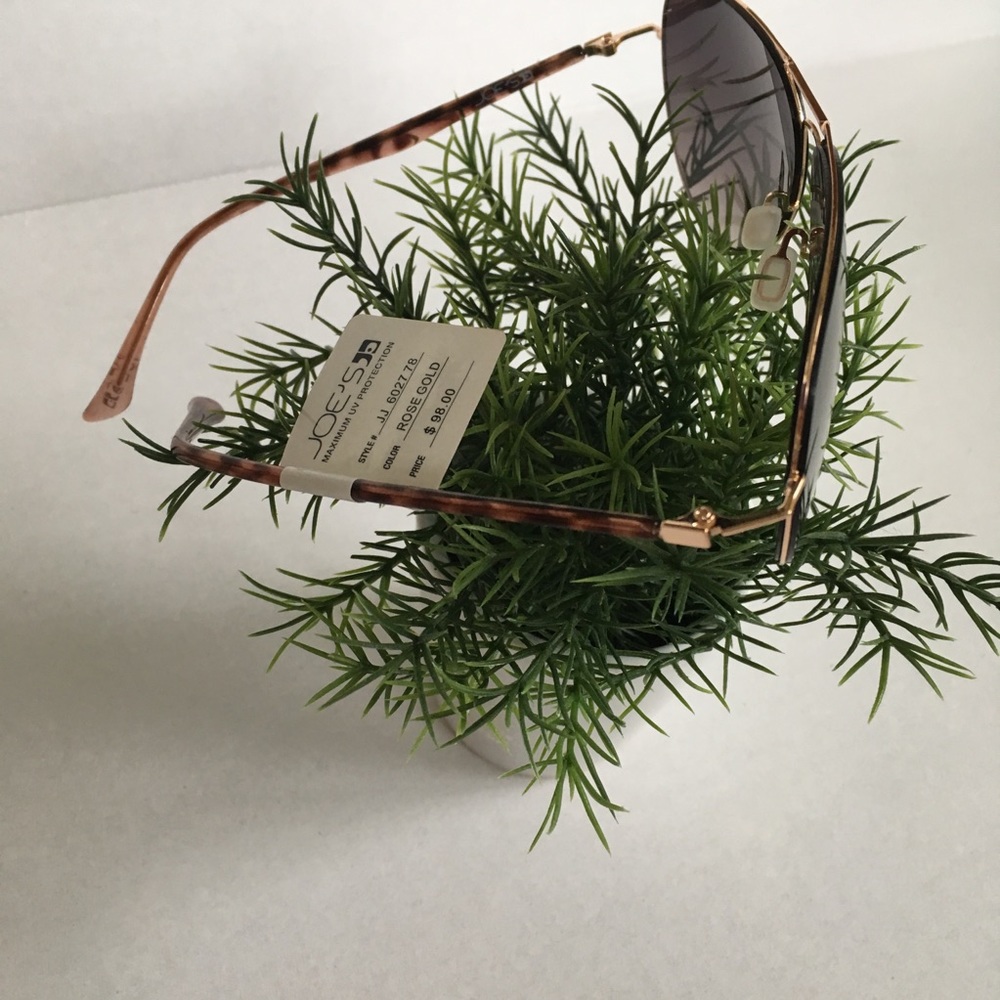HP⭐️ NEW Joe’s Jeans Aviator rose gold sunglasses - Picture 3 of 8